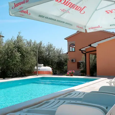 Martina - Lbn377 By Interhome *